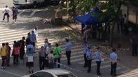 广州一垃圾桶爆炸炸伤环卫工迅雷下载